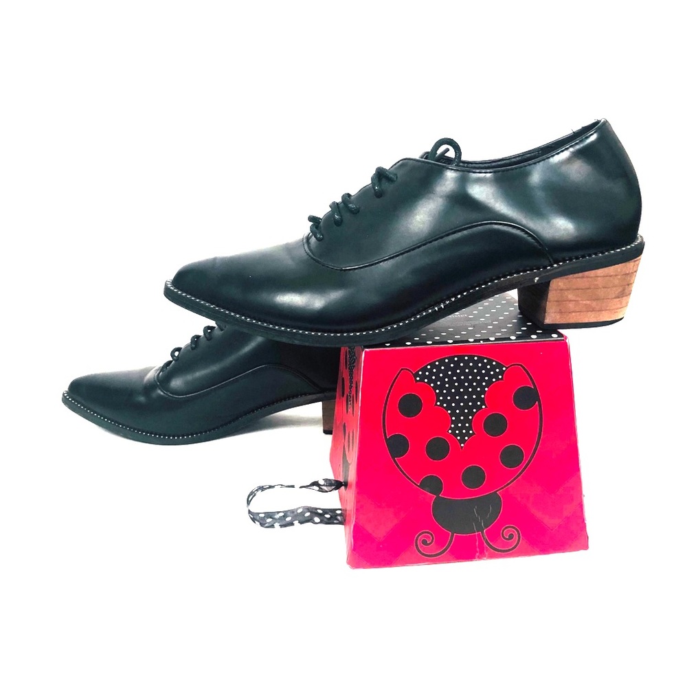 ShiShang Tonynan Black studded Pointed Toe Size 37